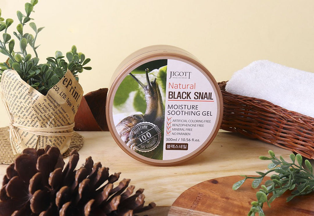 JIGOTT NATURAL BLACK SNAIL MOISTURE SOOTHING GEL